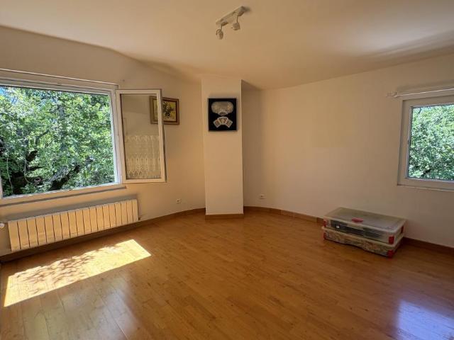 Maison vente à Forcalquier, Saint-michel-l'observatoire