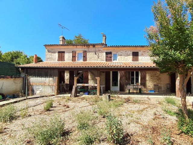 Maison vente à Saint-Jean-d'Angély, Saint-pierre-de-l'ile