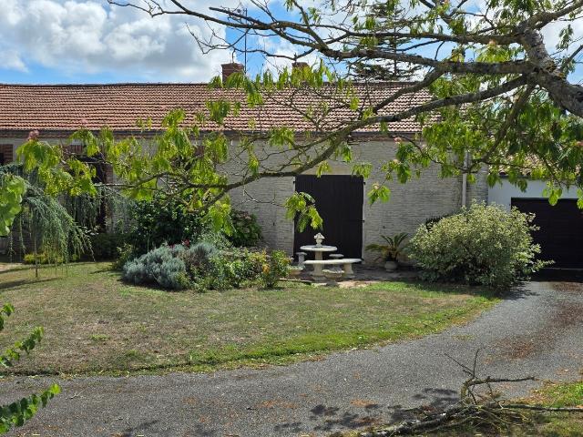 Maison vente à Fontenay-le-Comte, Sainte-radégonde-des-noyers