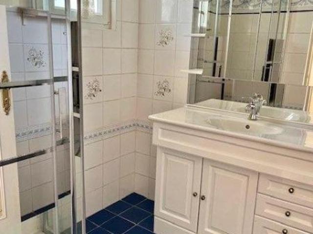 Maison vente à France métropolitaine, Souligné-sous-ballon