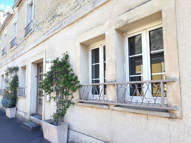 Maison vente à Caen, Normandie