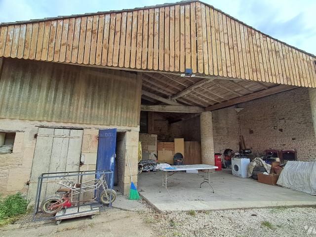Maison vente à Saint-Jean-d'Angély, Les Touches-de-périgny