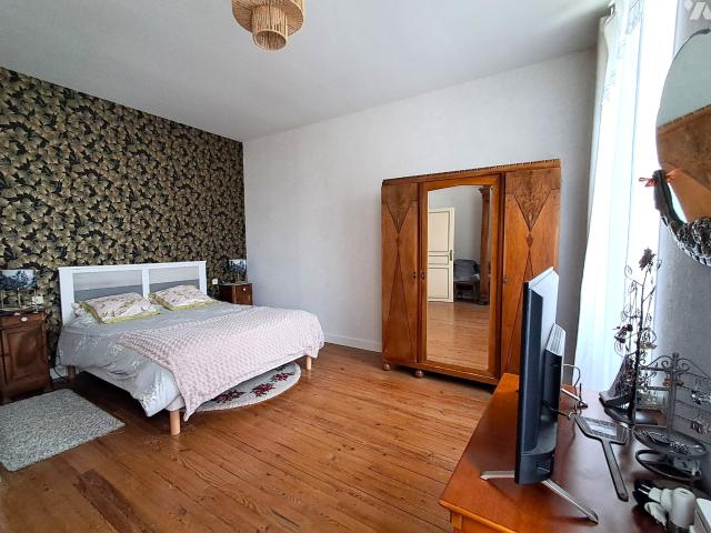 Maison vente à Saint-Jean-d'Angély, Les Touches-de-périgny