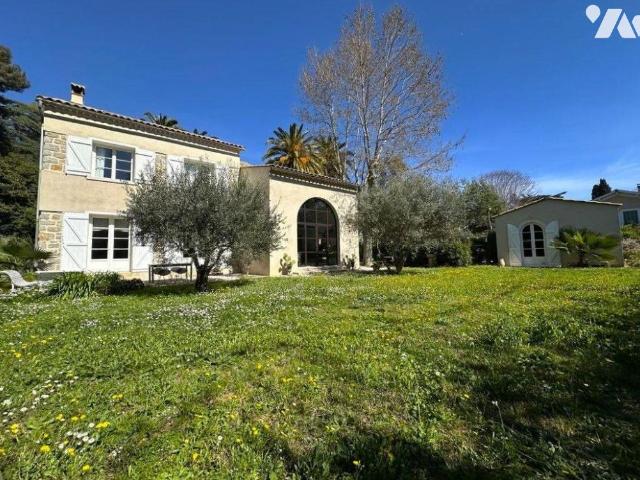 Maison vente à Arrondissement de Toulon, Toulon