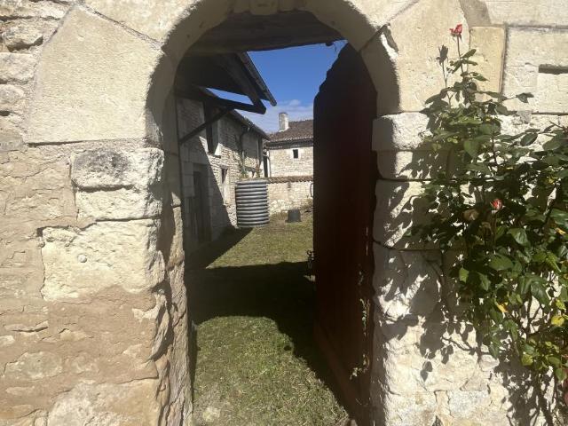 Maison vente à Chinon, La Tour-saint-gelin