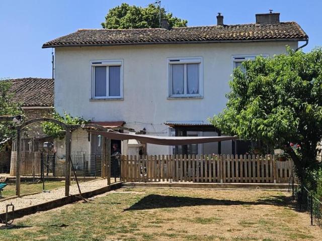 Maison vente à Montmorillon, Nouvelle-Aquitaine