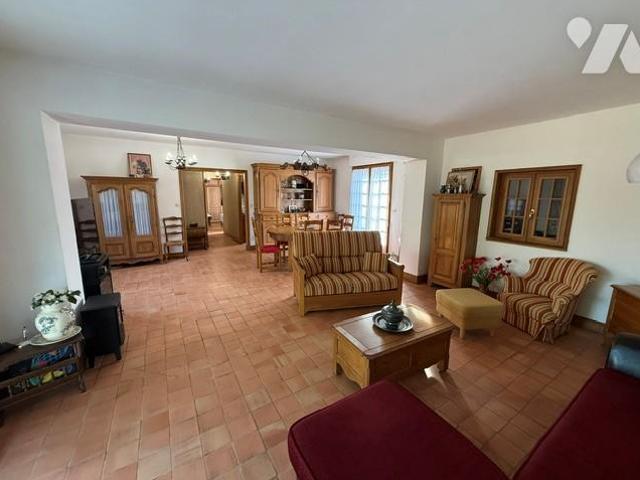 Maison vente à Lisieux, Normandie