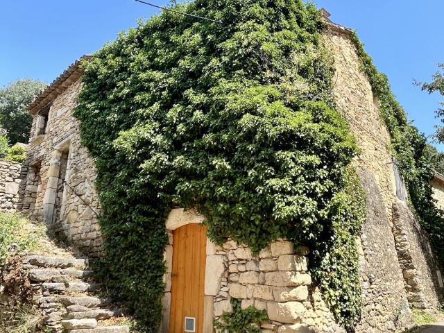 Maison vente à Nîmes, Vénéjan