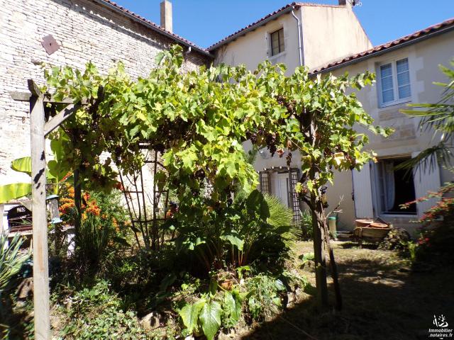 Maison vente à Confolens, Villefagnan