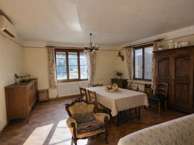 Maison vente à Carpentras, Visan