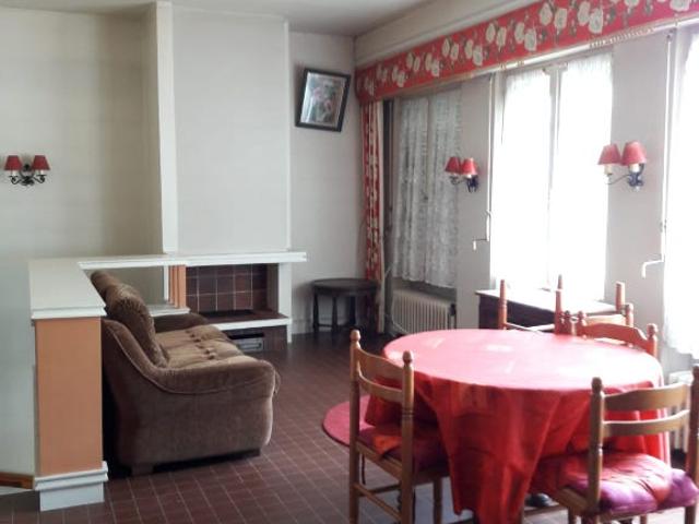 Maison vente à Thiers, Vollore-montagne