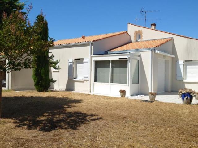 Maison vente à La Rochelle, Yves