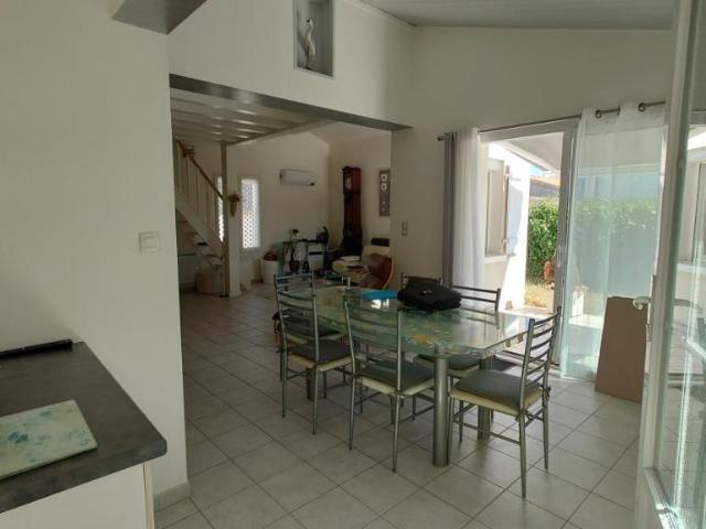 Maison vente à La Rochelle, Yves