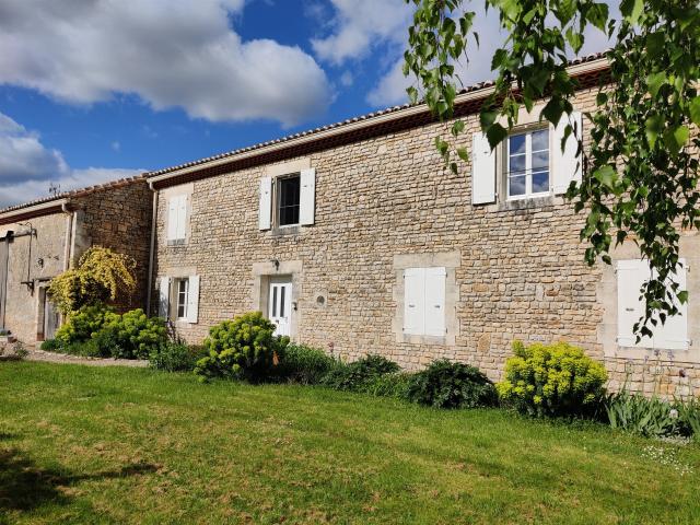 Maison vente à Ventouse, Charente