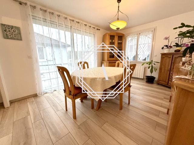 Maison vente à Fresneaux-Montchevreuil, Montchevreuil