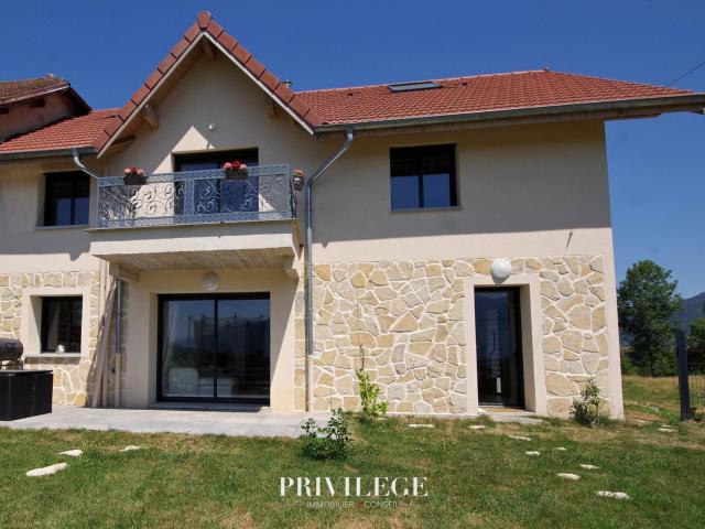 Maison vente à Chambéry, Novalaise