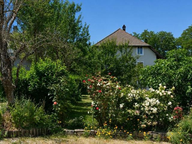 Maison vente à Albens, Entrelacs