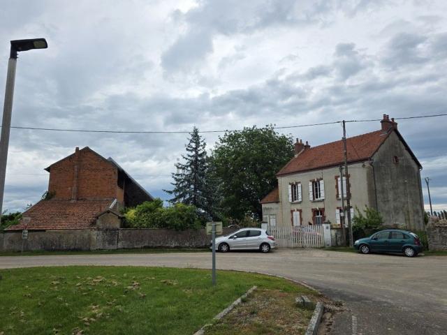 Maison vente à Époisses, Côte-d'Or
