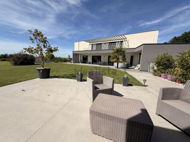 Maison vente à Les Côtes, Espinasse-Vozelle