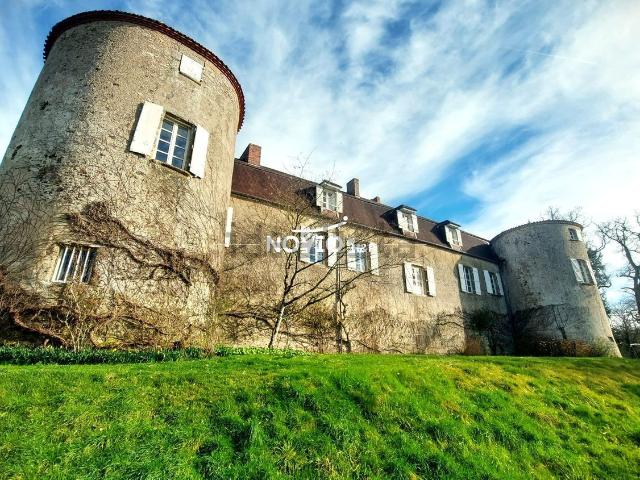 Maison vente à Confolens