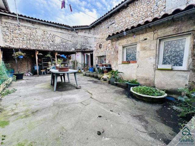 Maison vente à Cognac, Châteauneuf-sur-charente