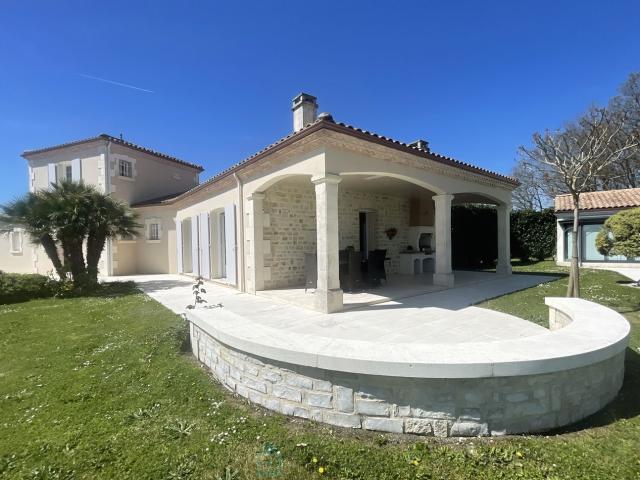 Villa vente à Cognac, Barbezieux-saint-hilaire