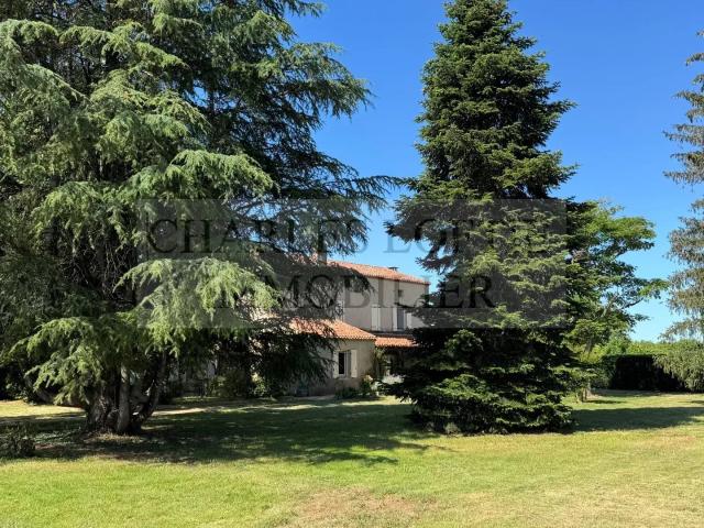 Maison vente à Anglars-Juillac, Lot
