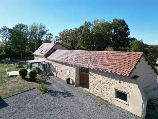 Maison vente à Les Noirs, Étroussat