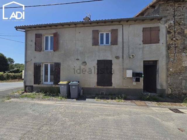 Maison vente à Les Grands Ajoncs, Exireuil