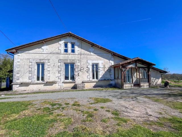 Maison vente à Saint-Michel-l'Écluse-et-Léparon, Le Pizou