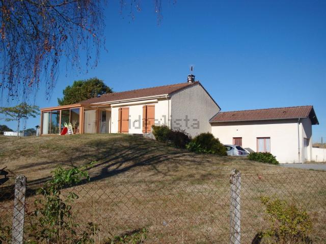 Maison vente à La Châtaigneraie, Eyjeaux