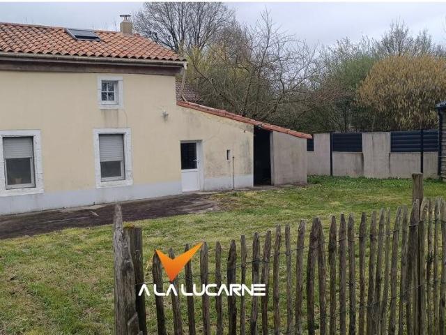 Maison vente à Bressuire, Courlay