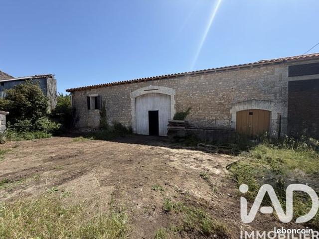 Maison vente à Angoulême, Dirac