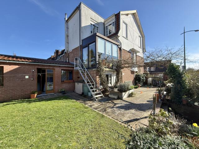 Maison vente à Lille, Mouvaux