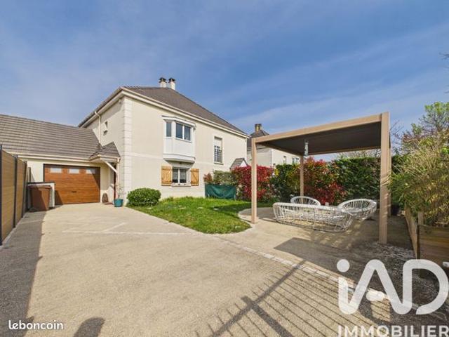 Maison vente à Évry, Lisses