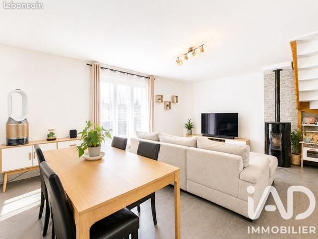 Maison vente à Melun, Coubert