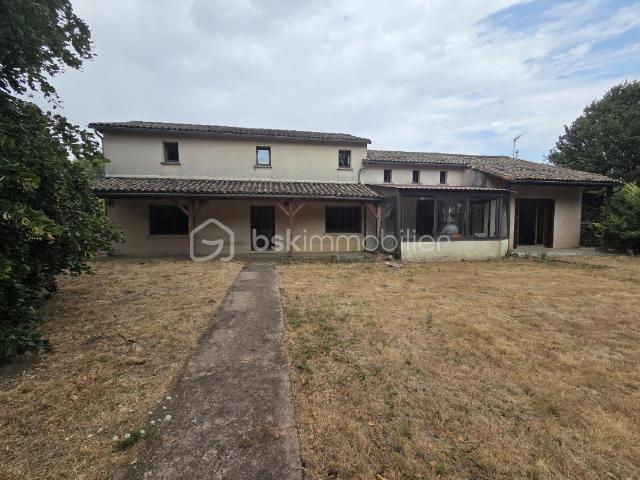 Maison vente à Montmorillon, Brux