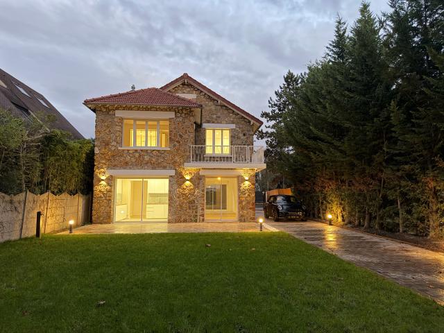 Maison location à Nanterre, Rueil-malmaison