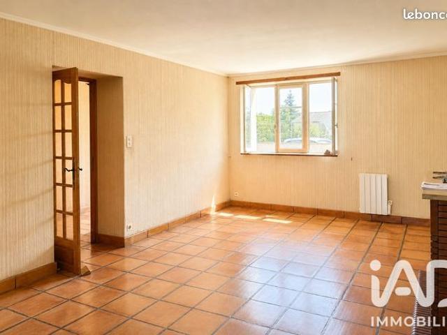 Maison vente à Cognac, Hiersac