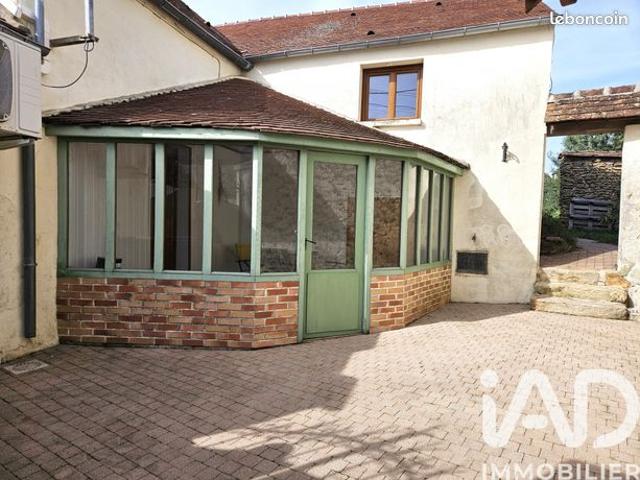 Maison vente à Melun, Guignes