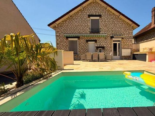 Maison vente à Fontainebleau, Montcourt-fromonville