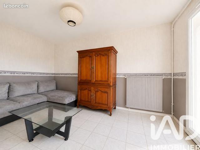 Maison vente à Évry, Le Coudray-montceaux