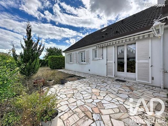Maison vente à Melun, Voisenon