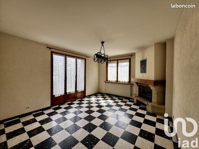 Maison vente à Fontainebleau, Poligny