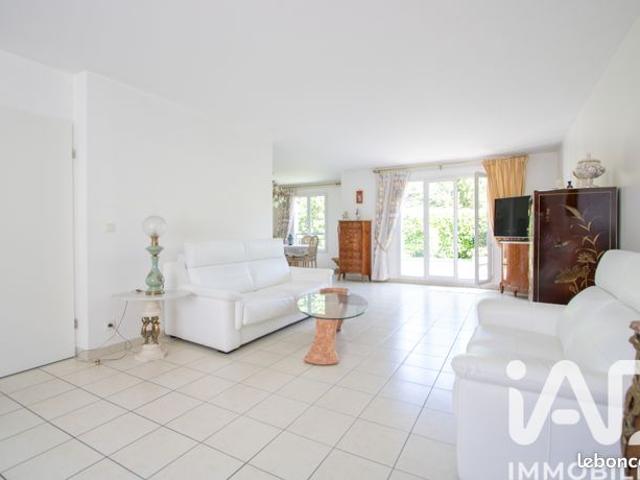 Maison vente à Avallon, Bois-d'arcy