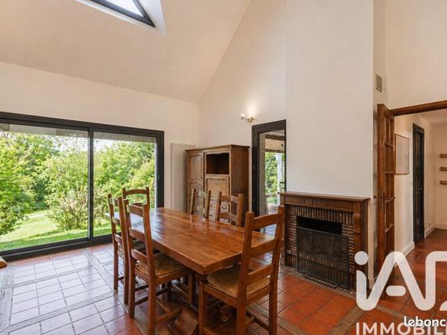 Maison vente à Saint-Germain-en-Laye, Maule