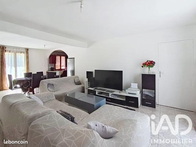 Maison vente à Sens, Champigny
