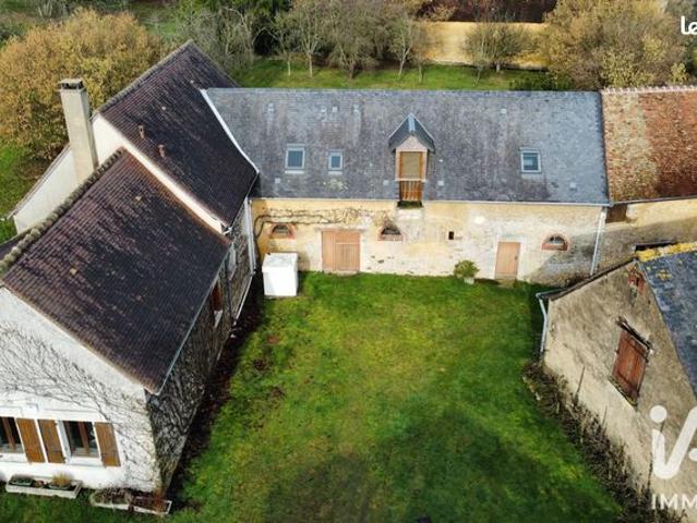 Maison vente à Domfront-en-Champagne, Sarthe