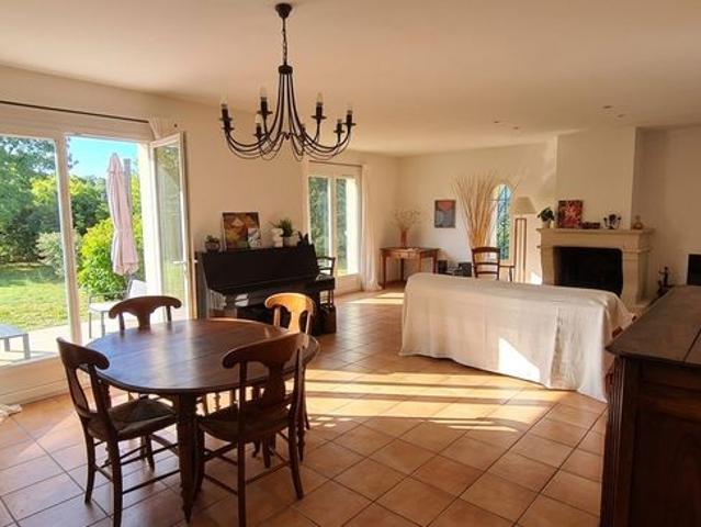 Maison vente à Bordeaux, Léognan