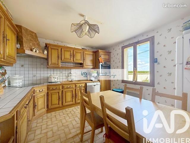 Maison vente à Melun, Féricy